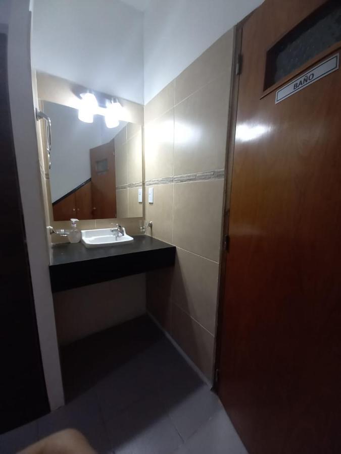 Apartamentos Willy - En Zona Residencial Con Estacionamiento Mendoza Zewnętrze zdjęcie