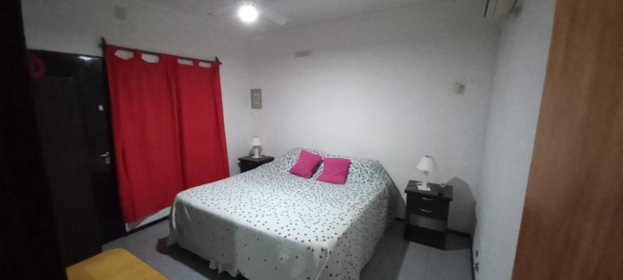 Apartamentos Willy - En Zona Residencial Con Estacionamiento Mendoza Zewnętrze zdjęcie