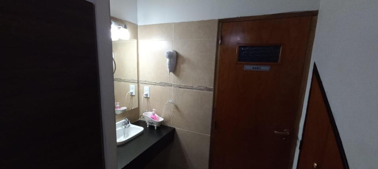 Apartamentos Willy - En Zona Residencial Con Estacionamiento Mendoza Zewnętrze zdjęcie
